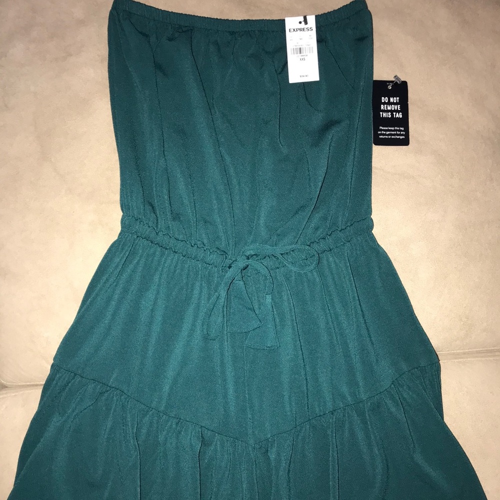 Beautiful green, short romper.